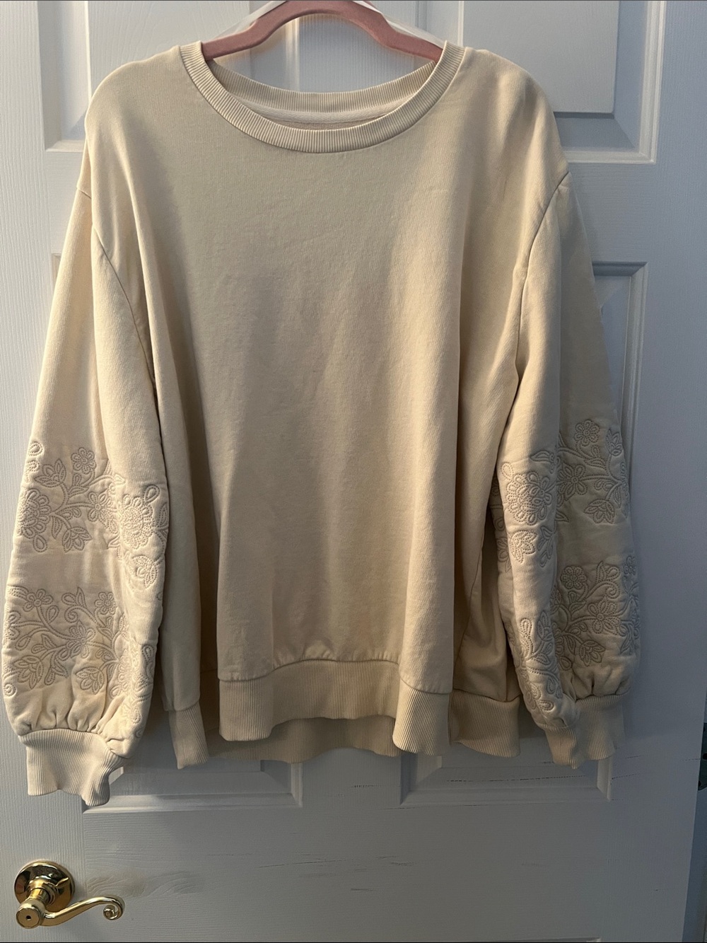 Wonderly Cream Floral-Embroidered Sleeve Sweatshirt